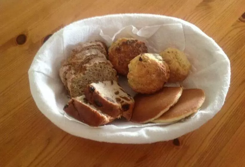 The Rock Equestrian Farm B&b