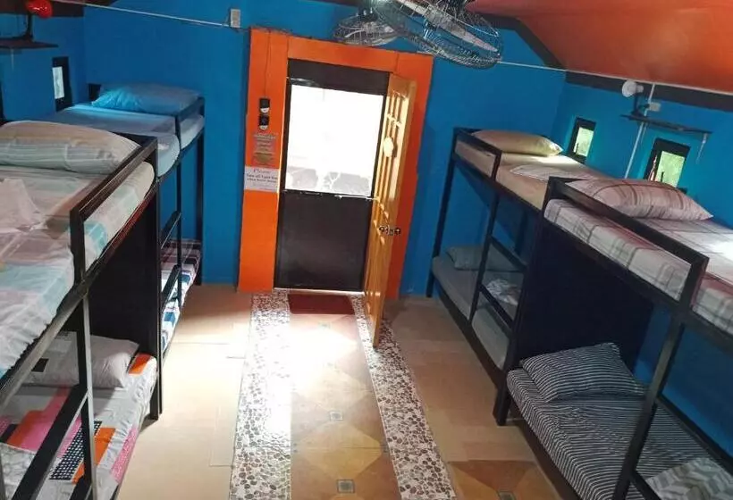 ユースホステル Adrianas Place Backpackers Panglao
