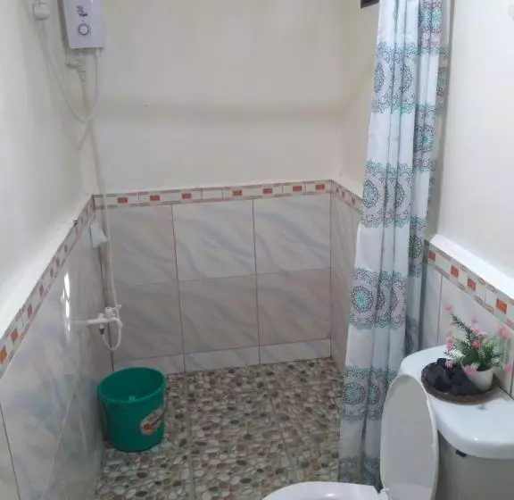 ユースホステル Adrianas Place Backpackers Panglao