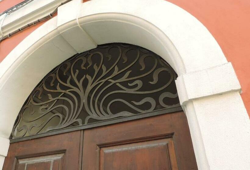 Bed and Breakfast Casa Mappamondo