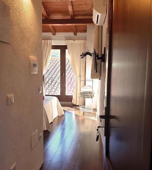 مبيت وإفطار The Templars Guesthouse