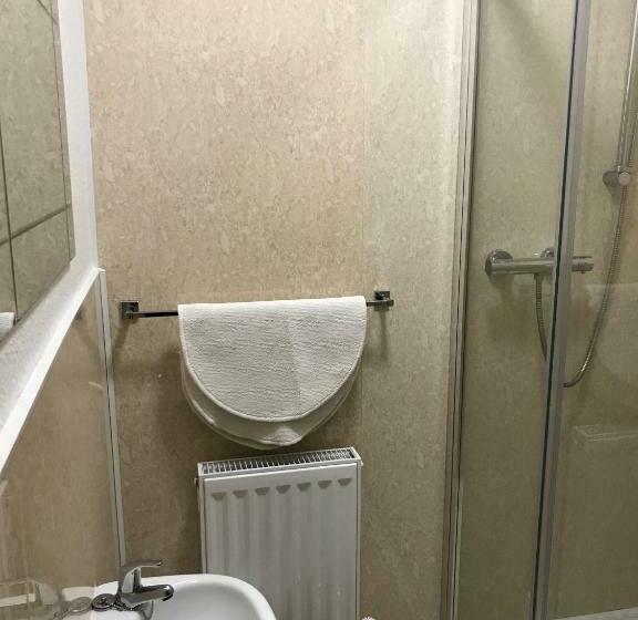 ペンション Holly Tree Guest House