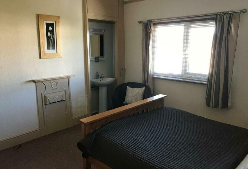 ペンション Holly Tree Guest House