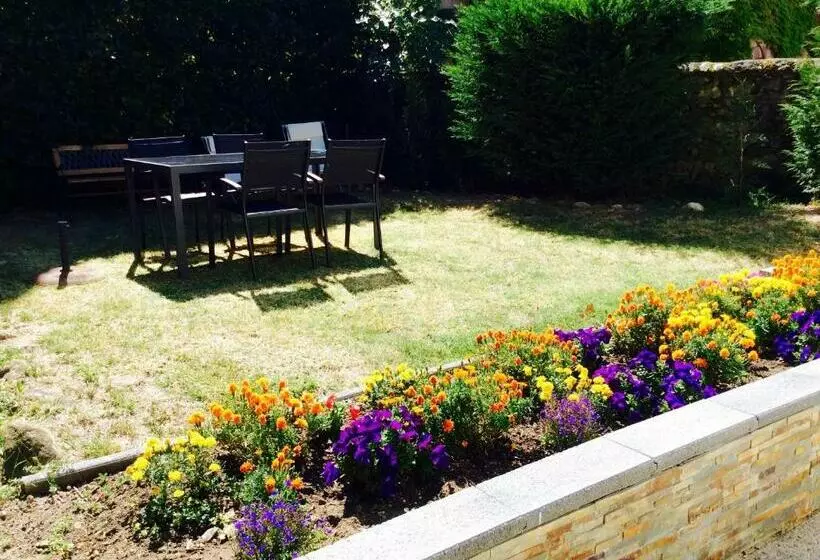 Majatalo La Prade Des Pierre