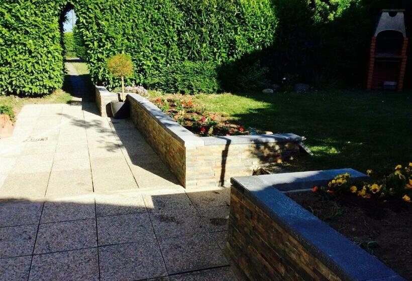 پانسیون La Prade Des Pierre