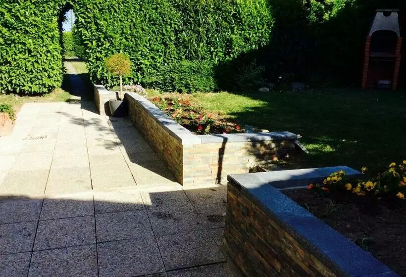 Majatalo La Prade Des Pierre