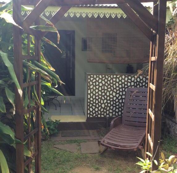 پانسیون Les Porcelaines