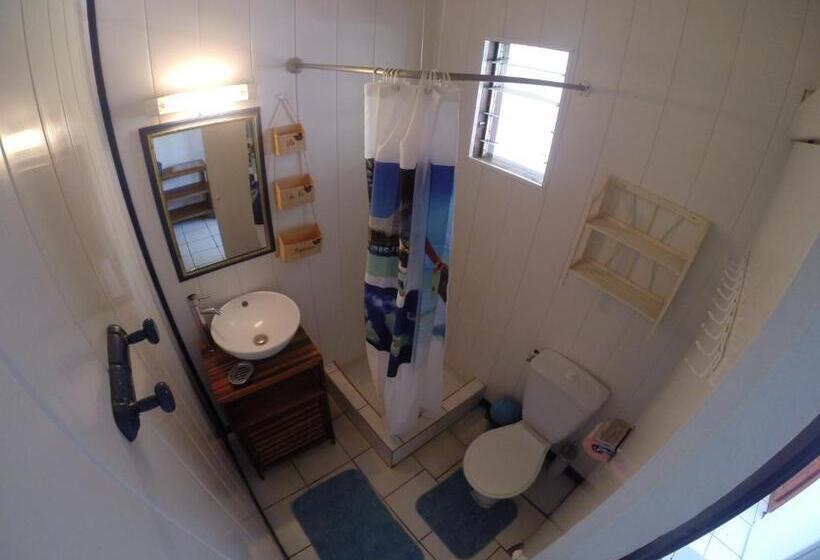 پانسیون Les Porcelaines