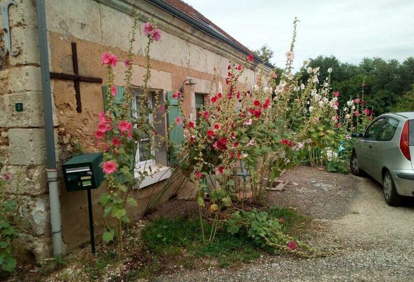 مبيت وإفطار Au Calme