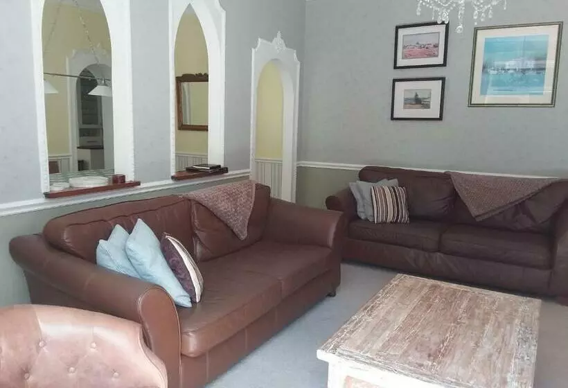 Aamiaismajoitus (B&B) Chine Side