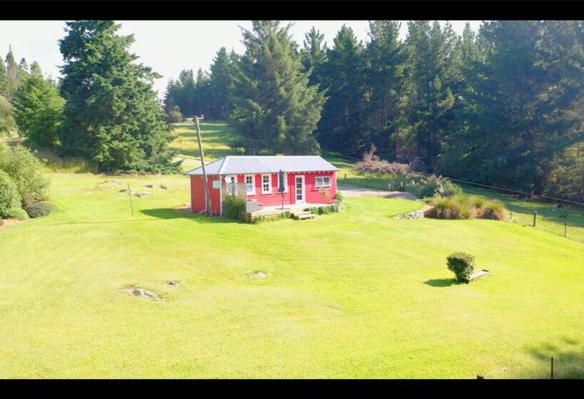 민박 Little Red School House