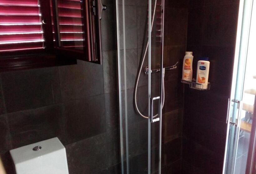 تختخواب و صبحانه Vianashome