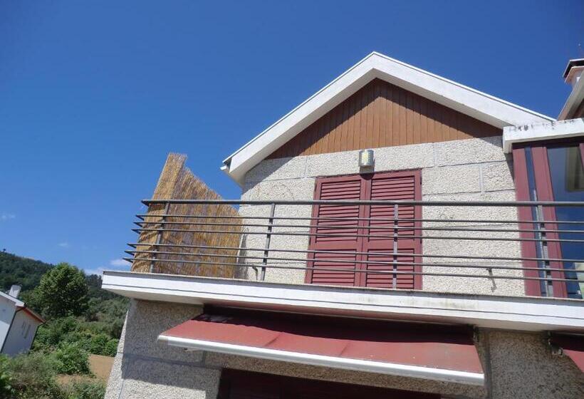 تختخواب و صبحانه Vianashome