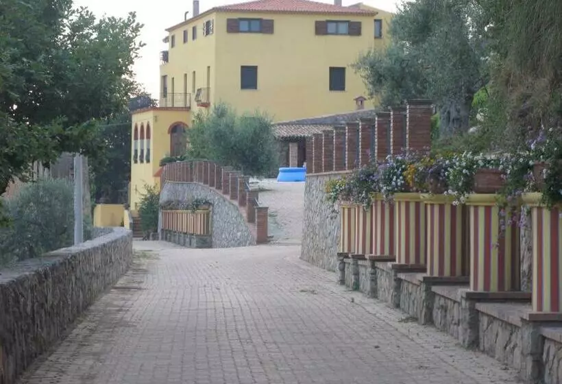 ホテル Azienda Agrituristica Le Terre Di San Leonardo