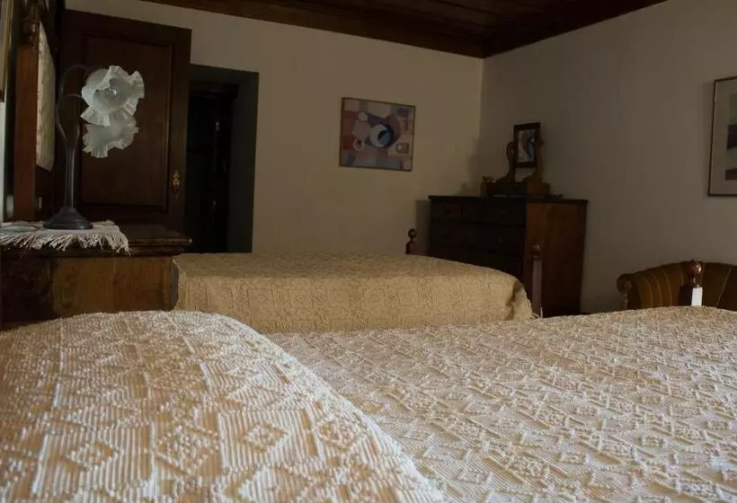 ホテル Casa De Pascoaes Historical House