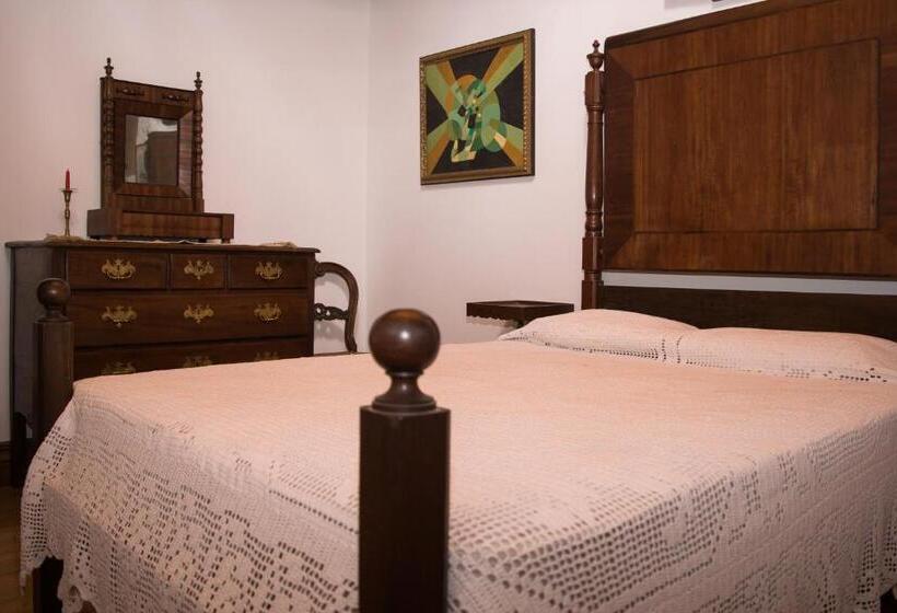 هتل Casa De Pascoaes Historical House