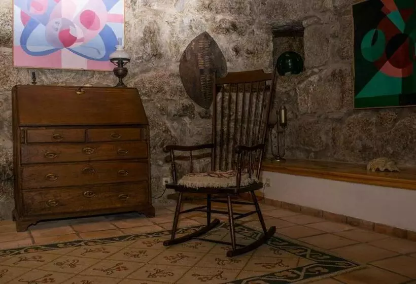 ホテル Casa De Pascoaes Historical House