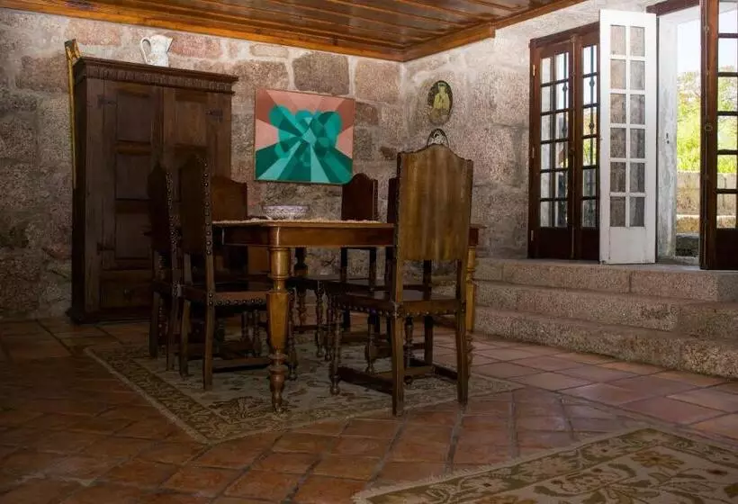 ホテル Casa De Pascoaes Historical House