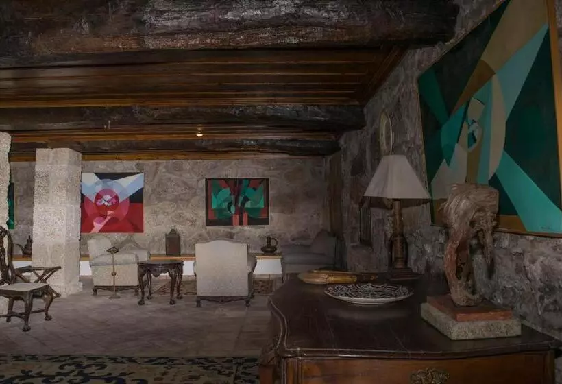 ホテル Casa De Pascoaes Historical House