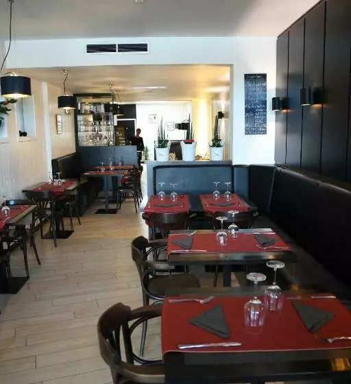 ホテル L Auberge Saint Remacle