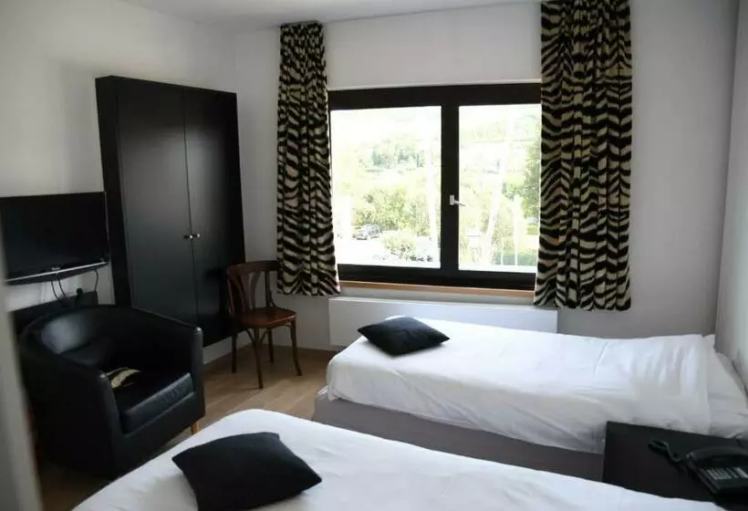 ホテル L Auberge Saint Remacle