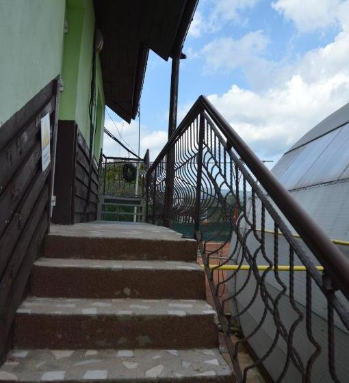 بنسيون Baza Sportiva Adelina