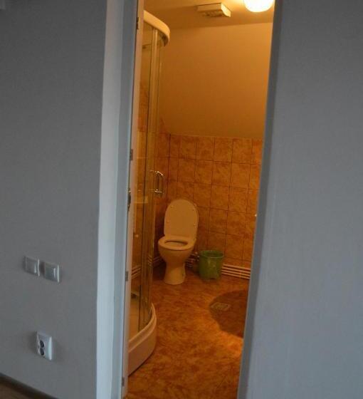 بنسيون Baza Sportiva Adelina