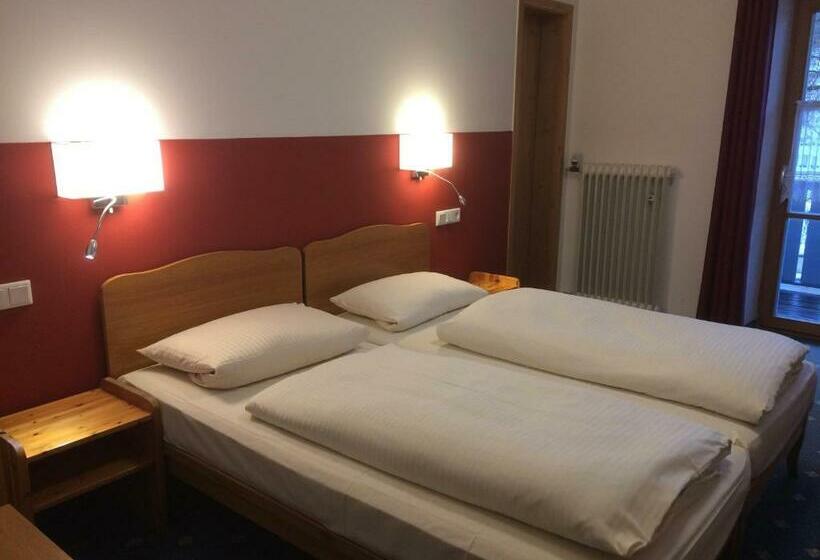 Hospedaria Pension Alter Wirt