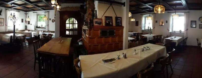 Retkeilymaja Pension Alter Wirt