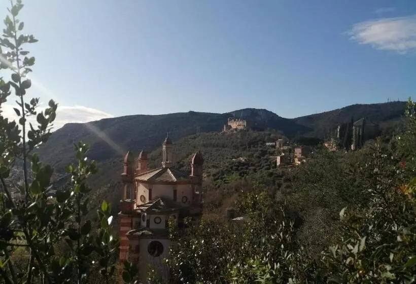 تختخواب و صبحانه La Vie Est Belle
