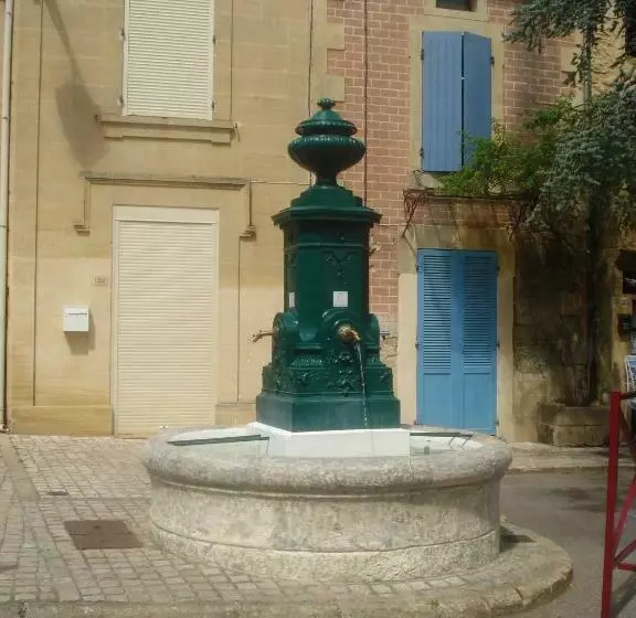 ベッドアンドブレックファースト Locastillon