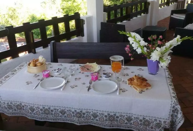 Aamiaismajoitus (B&B) Residenza La Torre