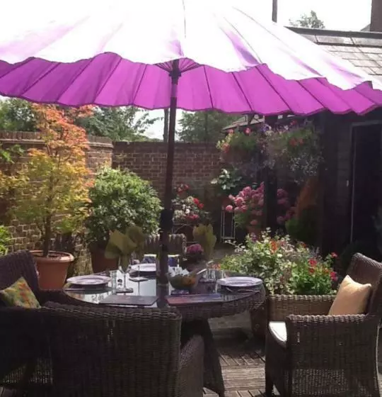 Aamiaismajoitus (B&B) The Coach House