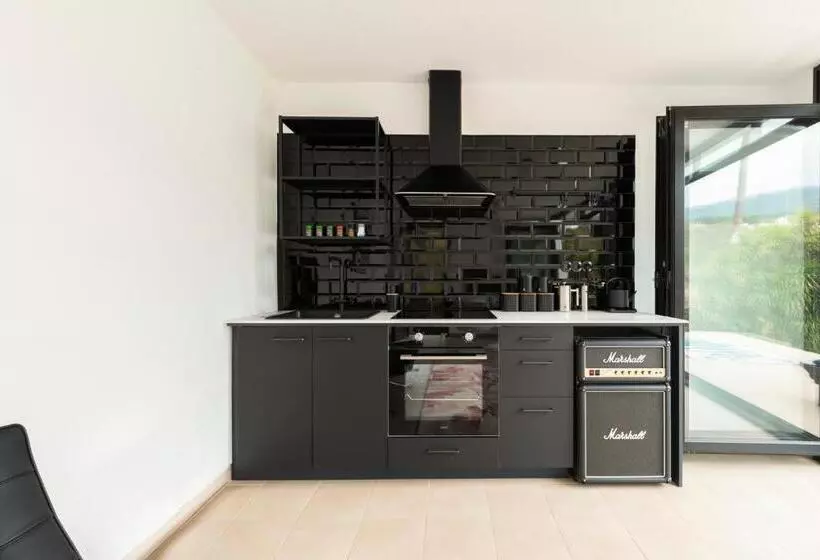 Aamiaismajoitus (B&B) The El Paso