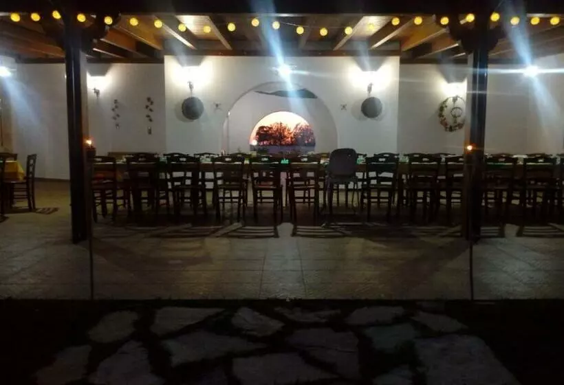 ホテル Agriturismo Serra Vecchia