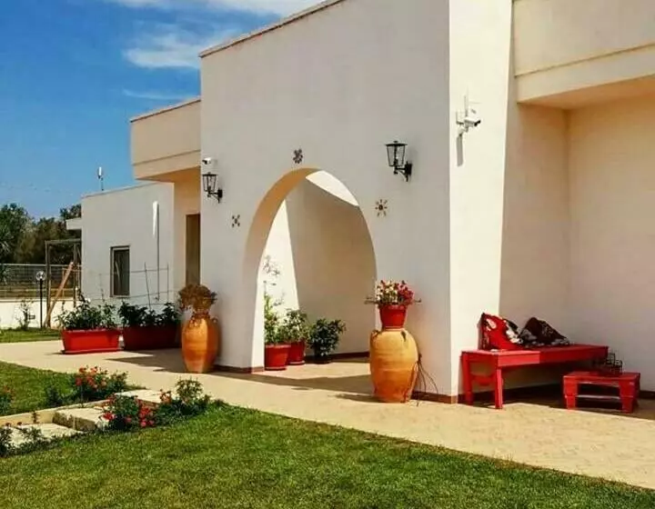 ホテル Agriturismo Serra Vecchia