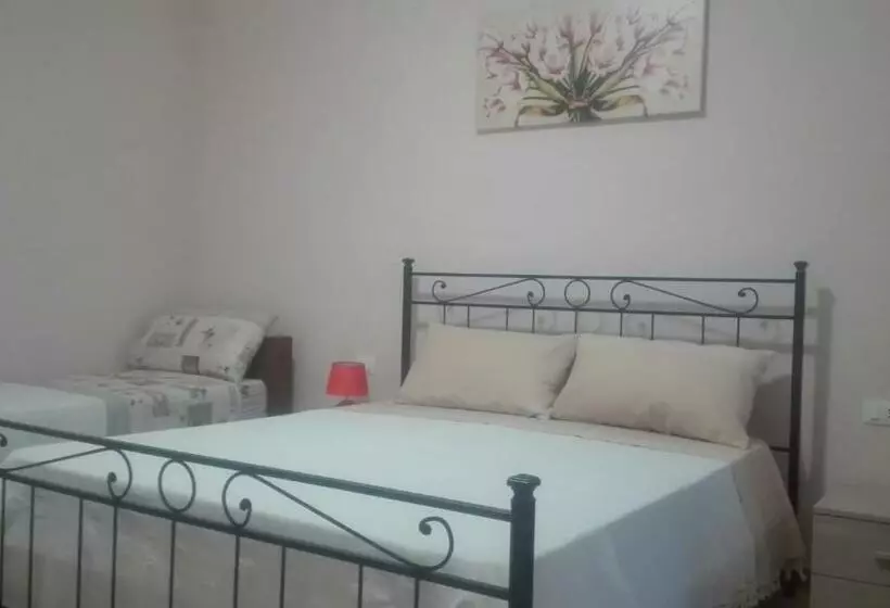 ホテル Agriturismo Serra Vecchia