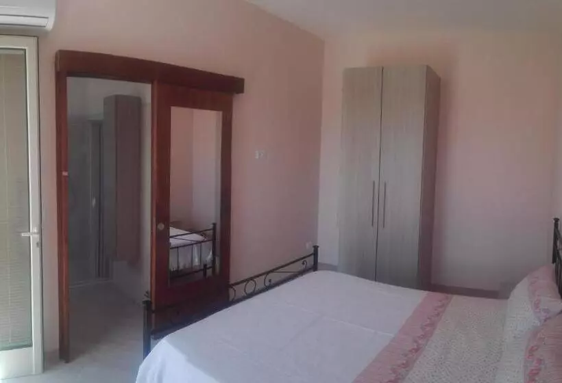 ホテル Agriturismo Serra Vecchia
