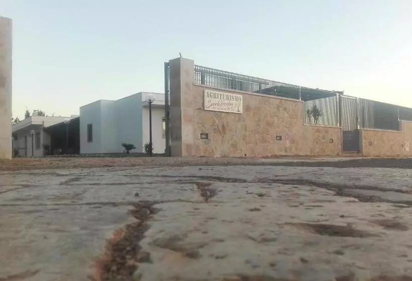 ホテル Agriturismo Serra Vecchia