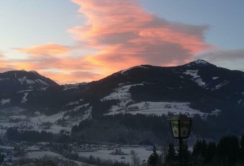 ホテル Tieschnhof