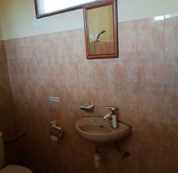 פנסיון Arnel Bungalows