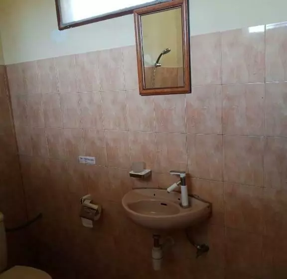 ペンション Arnel Bungalows