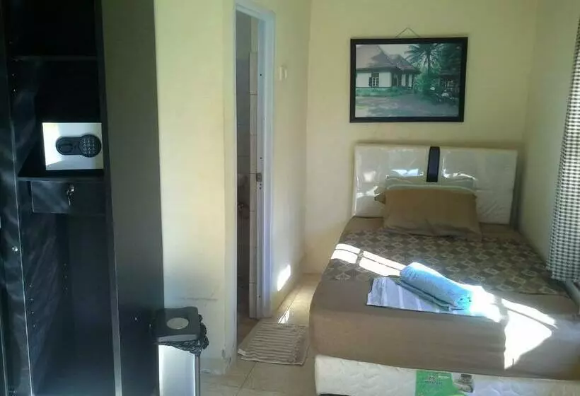 ペンション Arnel Bungalows