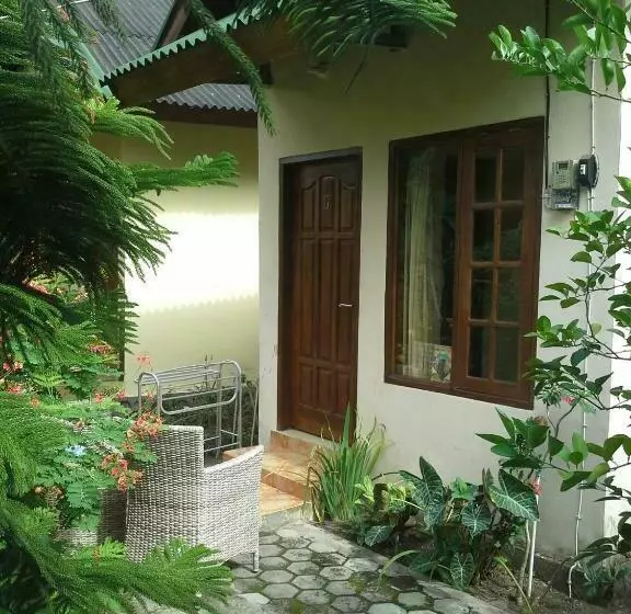 ペンション Arnel Bungalows