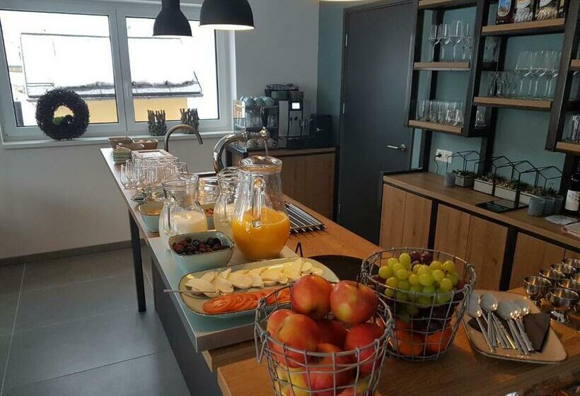 بنسيون Haus Karina