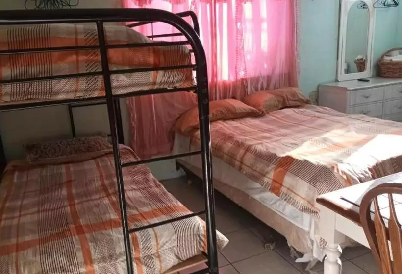 پانسیون Hospedaje Barato Mi Casita De Colores