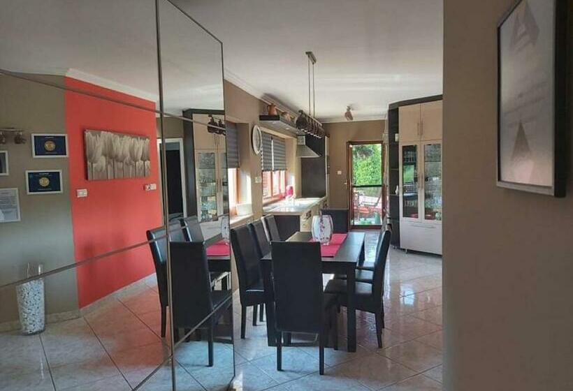 פנסיון Nyirjes Vendégház