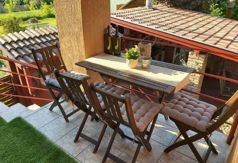 Majatalo Nyirjes Vendégház