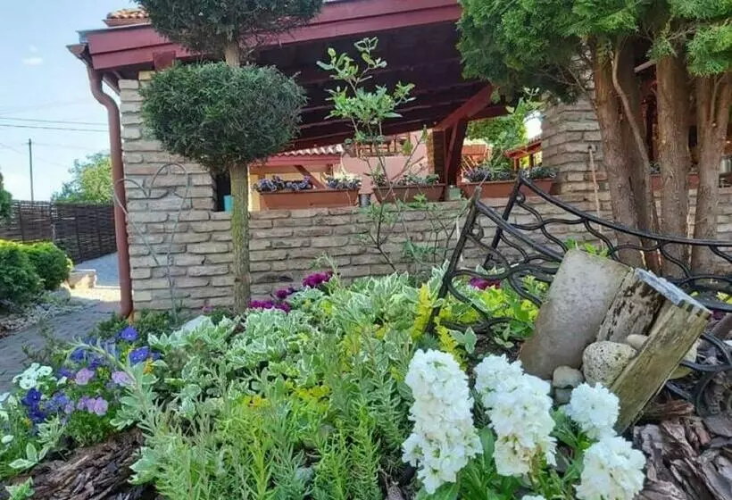 Majatalo Nyirjes Vendégház