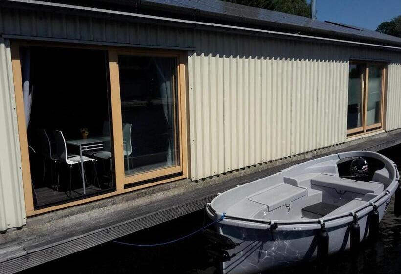 Bed and Breakfast Boathouse Amsterdam